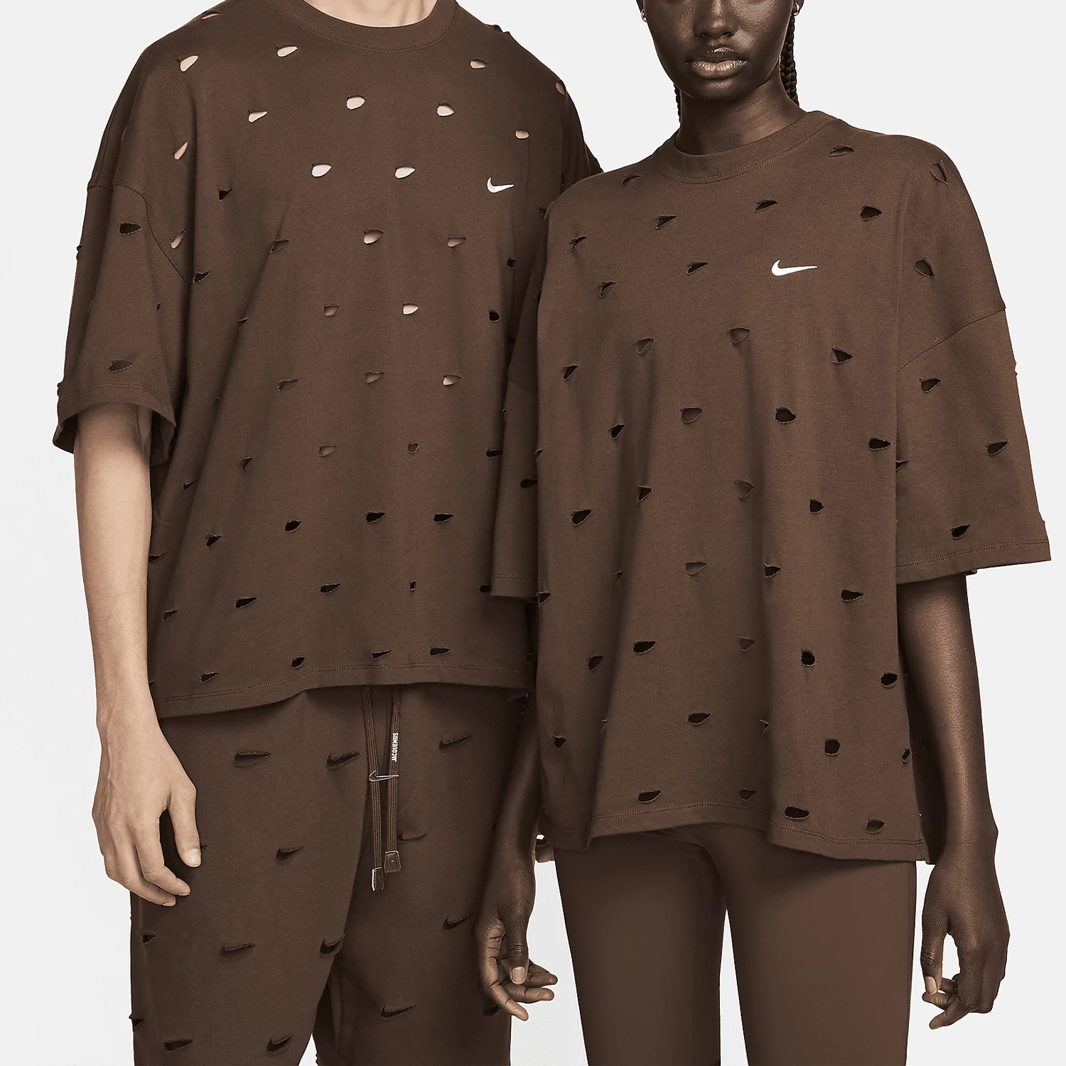 

Nike Authentic Jacquemus Swoosh Men's and Women's Loose Fit T-Shirt FJ3478-259