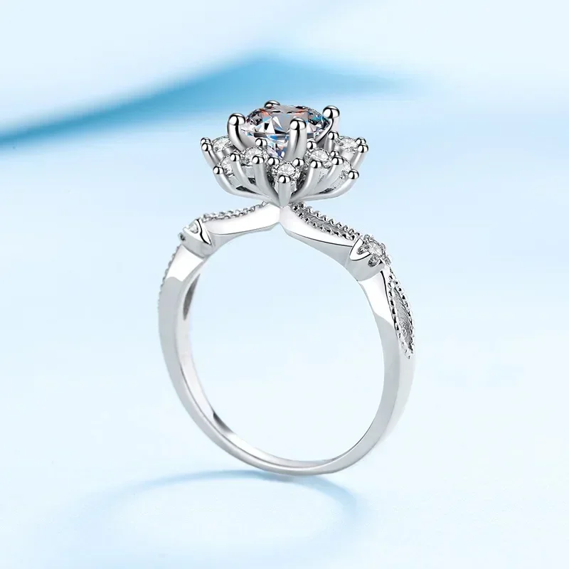 

Romantic Jewelry Flower Platinum PT950 Diamond VVS1 D Color 0.5/1CT Moissanite Engagement Resizable Ring Women with Certificate