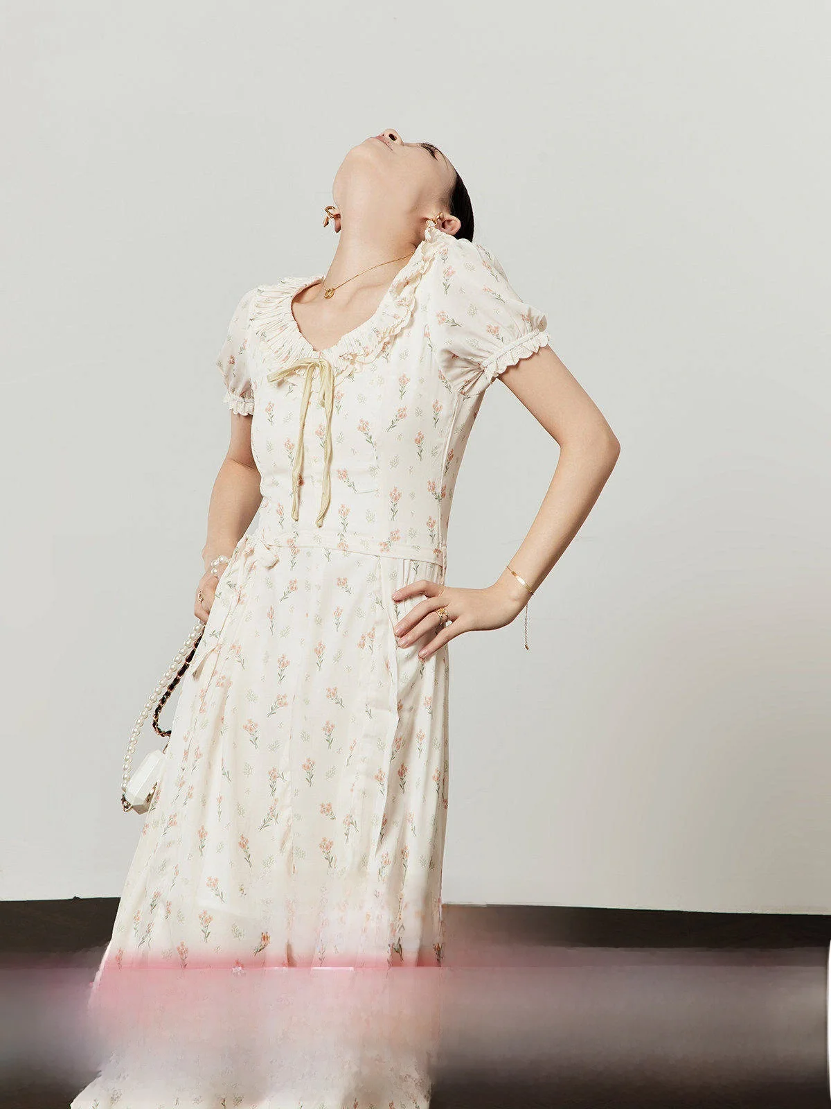 

Женская длинная юбка А-силуэта с цветочным принтом в стиле ретро, с эффектом утяжки на талии, V-образным вырезом и короткими рукавами, для повседневной носки