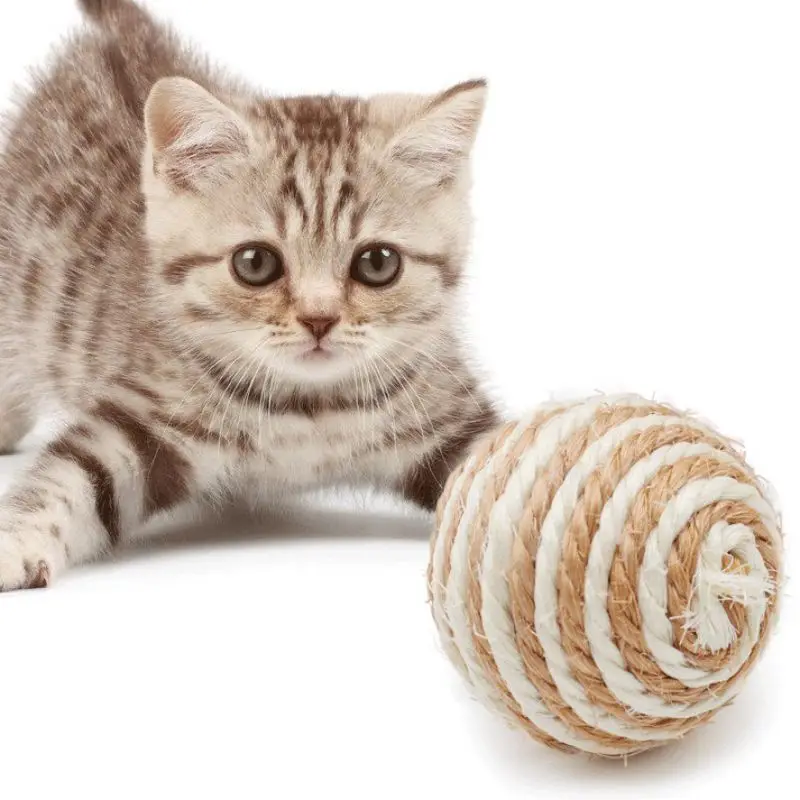 

Cat Toy Sisal Ball Pet Scratching Ball Chew Eco-Friendly Toy Pets Interactive Toy Bite and Wear Resistant Random Color