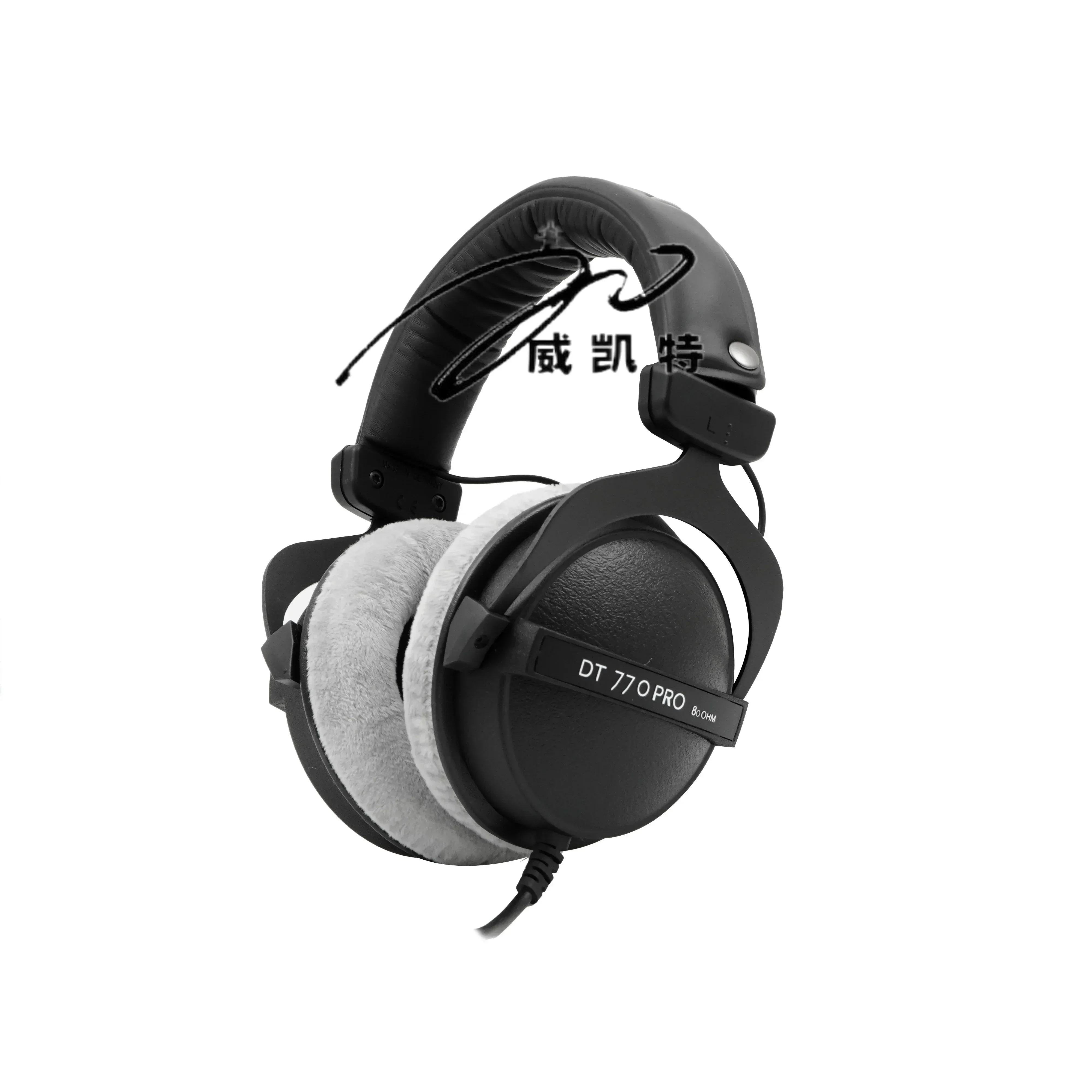 DT 770 professional wired stereo headphones, computer mixing DJ studio equipment, DT770 PRO