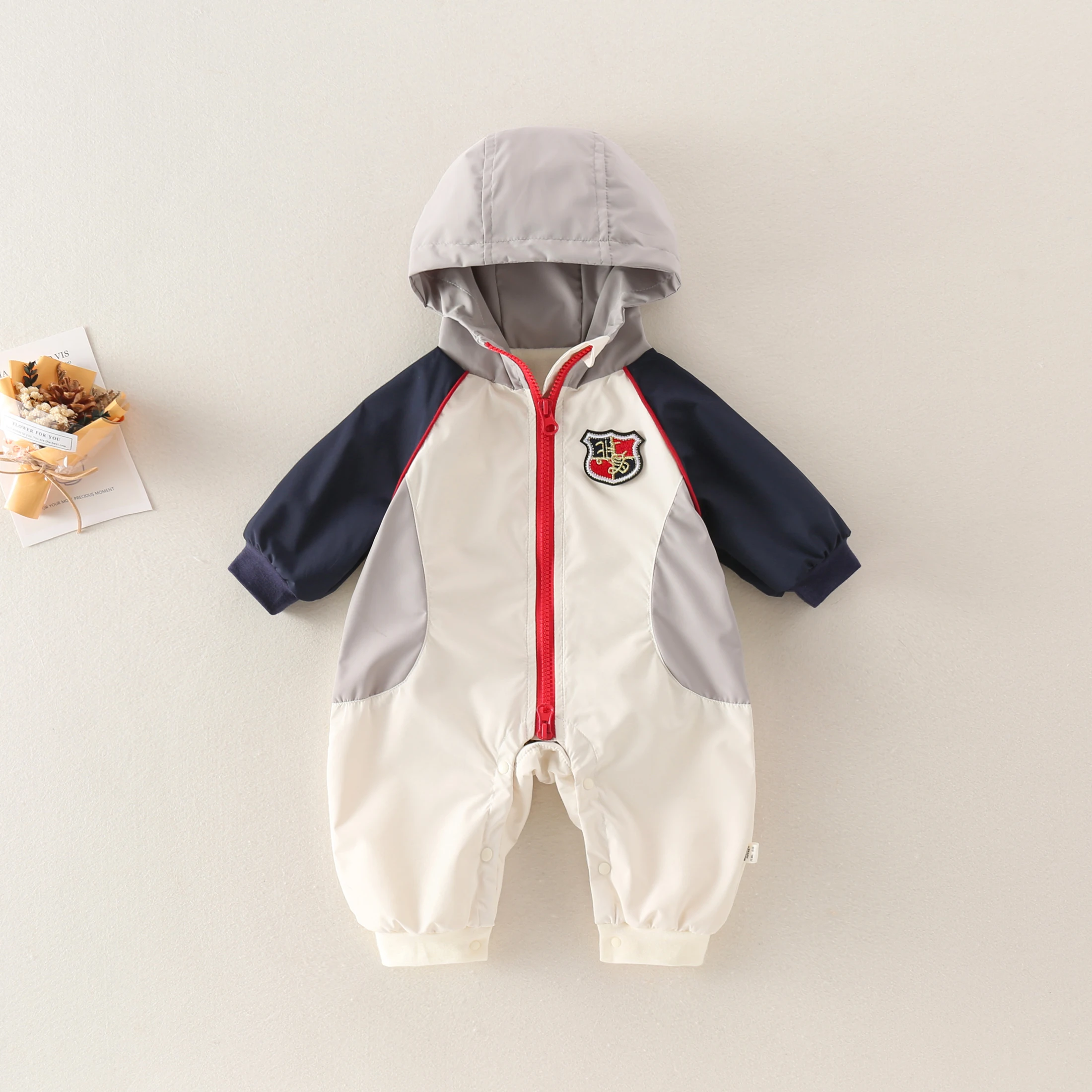 

Весенний наряд, ветрозащитный комбинезон для маленьких мальчиков, универсальный костюм для новорожденных, детская овсянка, идеально подходит для поездок на свежем воздухе