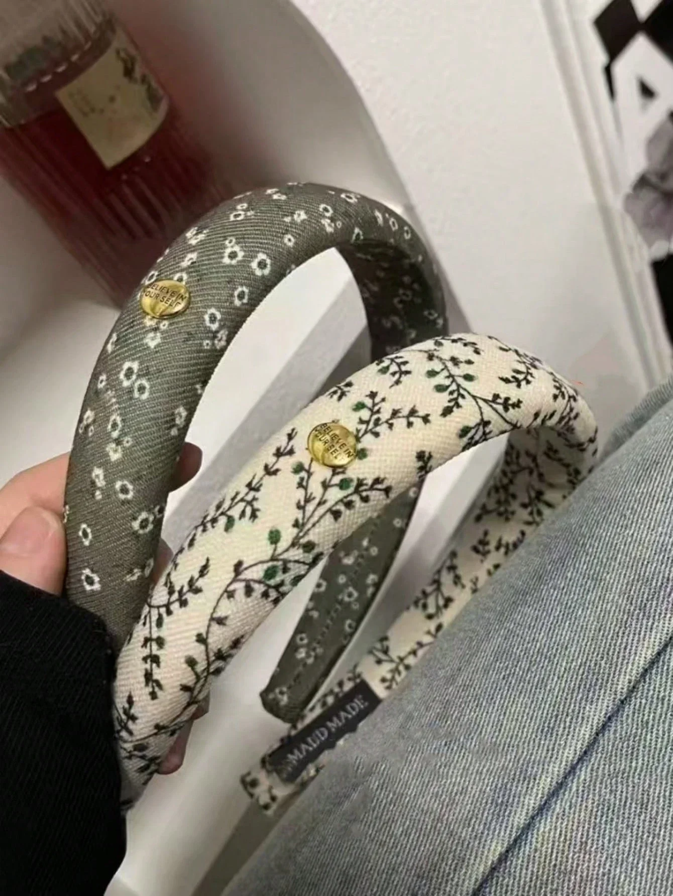 

2 шт. зеленые металлические элегантные повязки на голову с цветочным принтом, универсальные модные аксессуары, подходящие для повседневного ношения, дома.