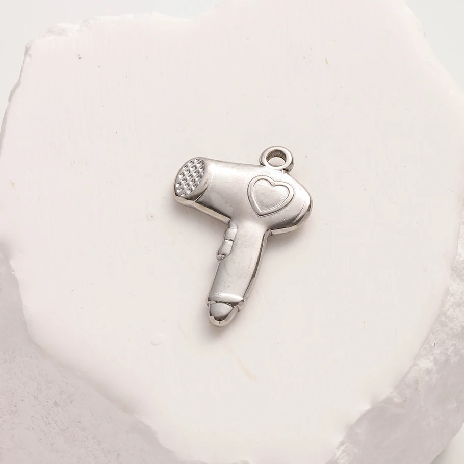 6Pcs No Fade Punk Spaceship Astronaut UFO Soccer Cup Cake Pendant Bijoux Vintage Sun Moon Star Colgantes Jewelry Acceessories view 3