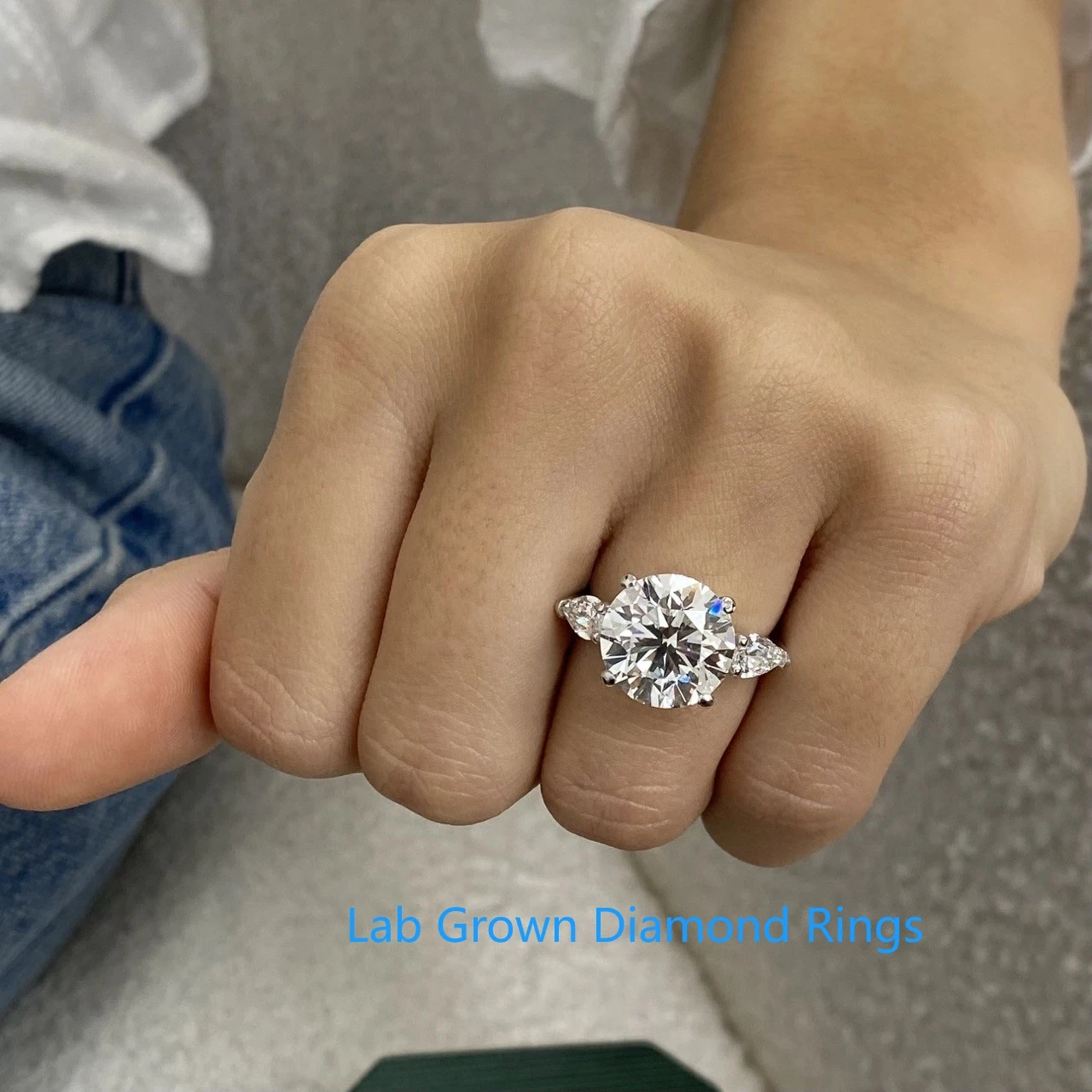 Luxury IGI Certified 7Ct Round Lab Grown Diamond Trilogy Ring CVD EF VS‑VVS Solid Platinum 950 Stunning Ladies Engagement Ring