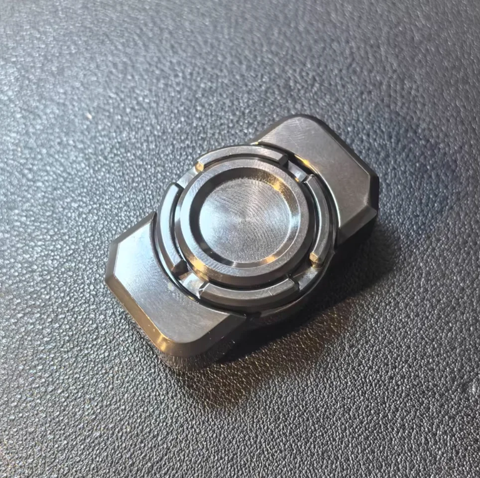Used EDC CC EDC Zirconium Alloy Polishing Square Inches Fingertip gyroscope Decompression toys