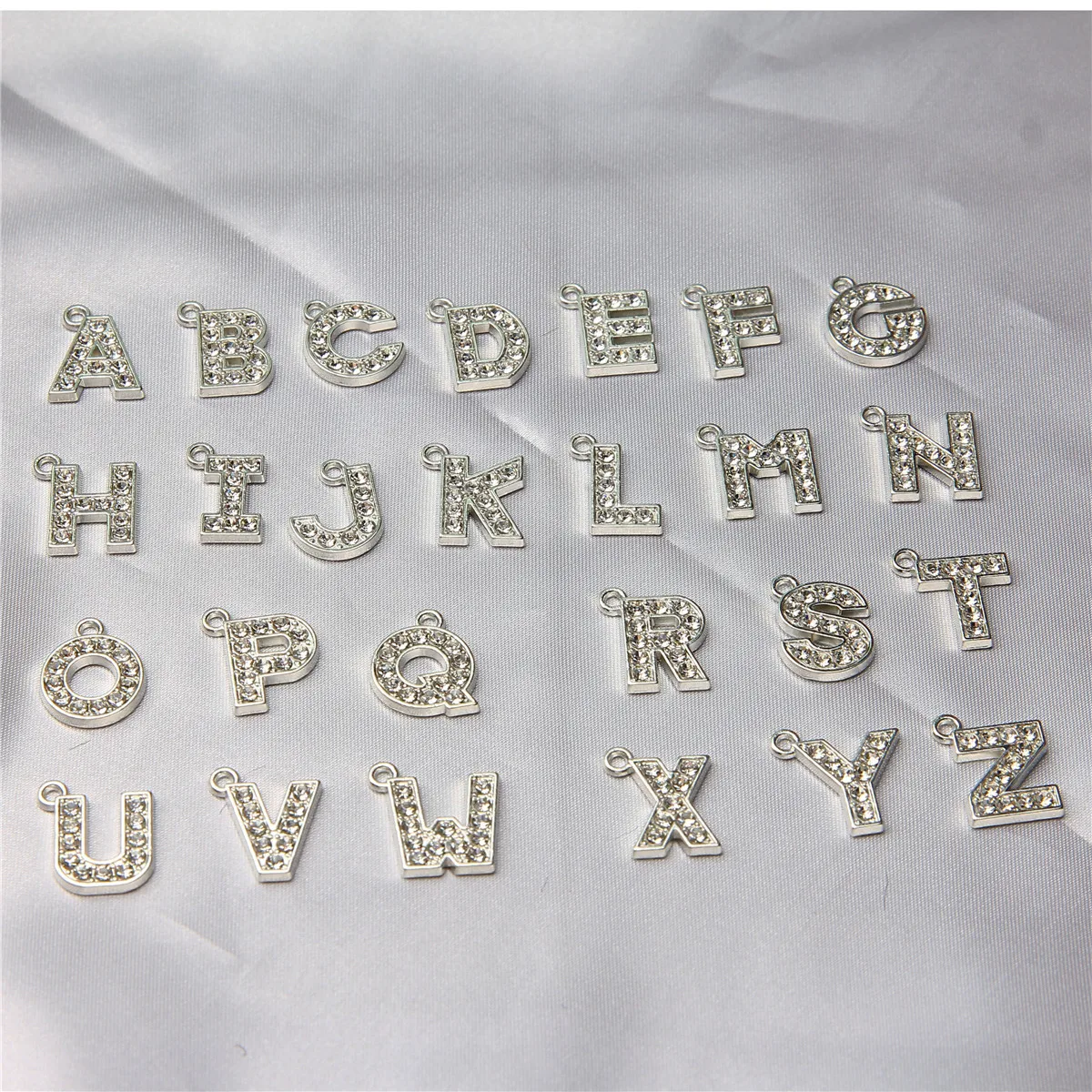 상감 라인석 대문자 영문 펜던트, 합금 펜던트, DIY 목걸이 및 팔찌 쥬얼리 제작에 사용, 1 세트 당 26 개