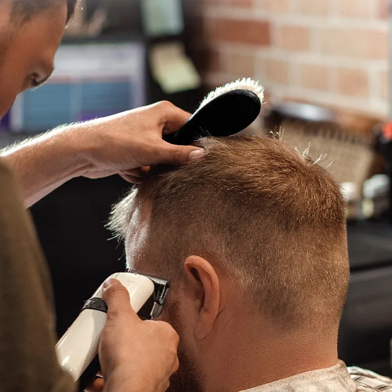 Peine de peinado con cabeza de aceite para hombres, cepillo de barbero, cepillo de limpieza de cabello fragmentado, peine para el cuidado de la