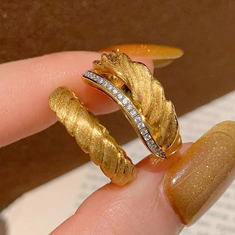 Inlay Diamond Twists Retro Palace Style Ring Classic Brushed Wave Rings for Women Adjustable Banquet Fine Jewelry