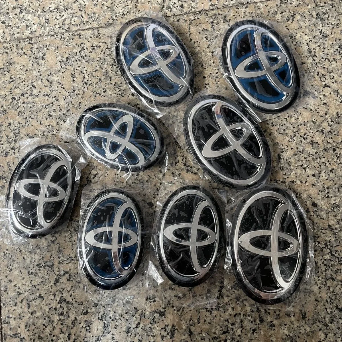 

3D-эмблема для автомобиля: на решетку радиатора и капот, гибридная, для Toyota Corolla, Camry, RAV4, Hilux, CHR, Highlander, Yaris, Vios, Alphard, Prius, Reiz, Wish