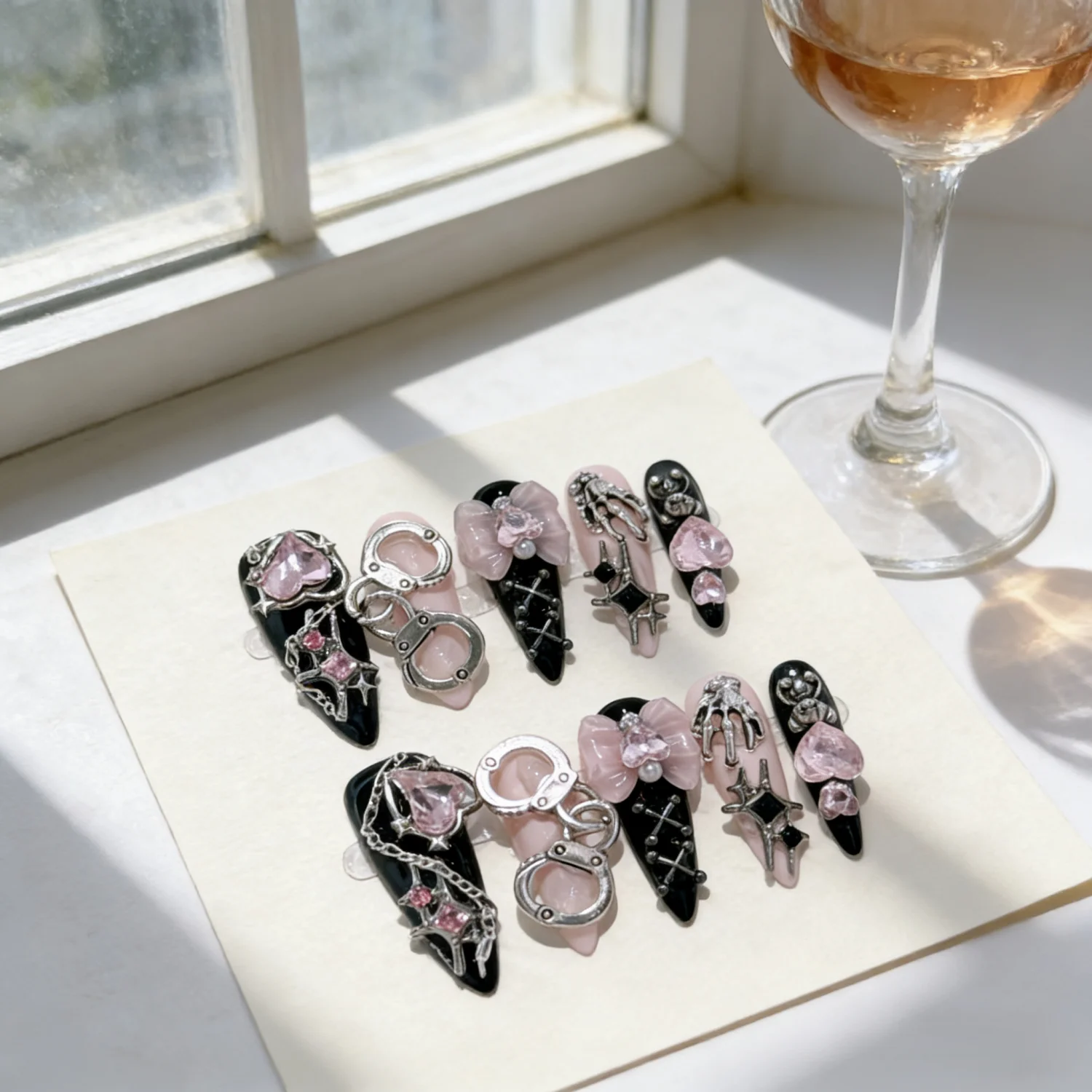 

10PCS Y2K Press on Nails Set Dark Sweetcore 3D Metal Decor Nail Art Removable Reusable Stiletto Almond False Nails Spice Girl