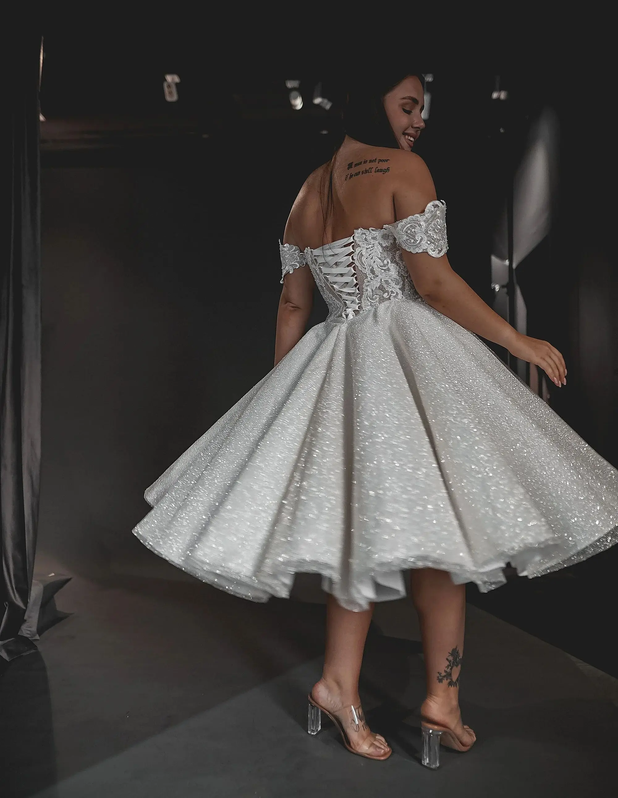 Brilhante fora do ombro vestidos de casamento tule querida rendas apliques glitter babados vestido de noite personalizado vestidos de noiva