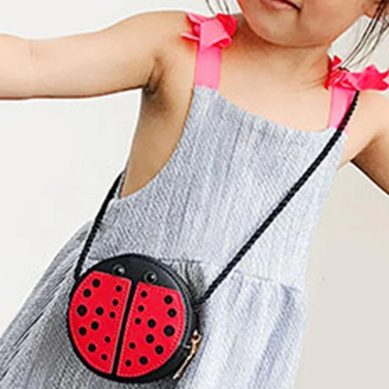 ASDS-Ladybug Cute Children\'S Shoulder Bag Personality Wild Purse Mini Accessories Bag