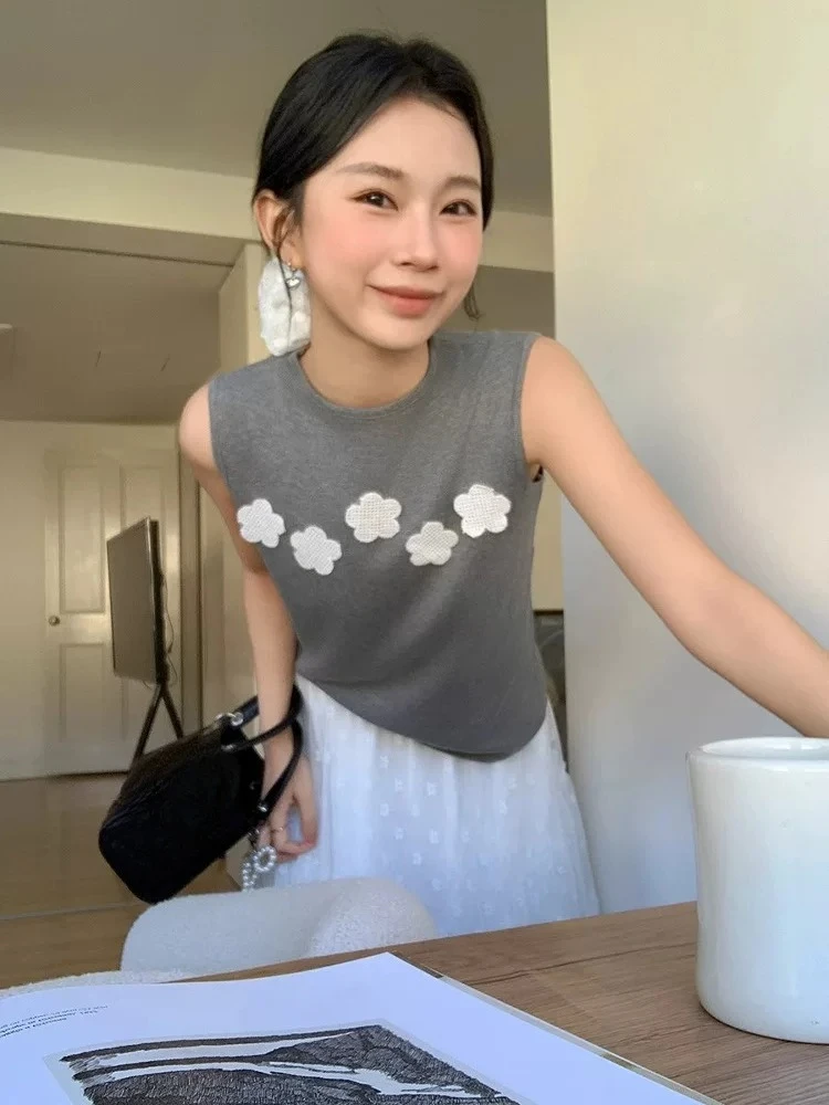 Korean 3d Flower Knitting Tanks Women's Clothing Sleeveless Y2k Slim Fit Vest 2026 Ropa Mujer Fashion Sweet All Match Camisole