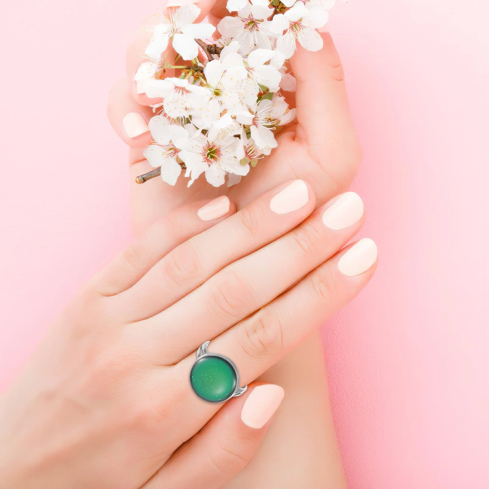 

10Pcs Color Changing Mood Rings Vintage Adjustable Thermal Color Change Ring for Women Men Minimalist Open Design Party Favor