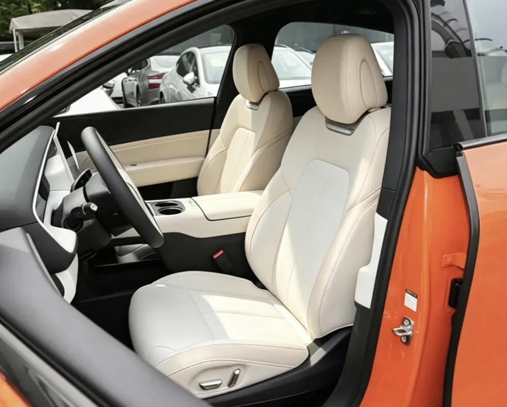 Für Xpeng G6 2025 Maßgefertigte Autositzbezüge Luxuriöses Nappaleder 100% Passgenau Innenraumzubehör 360 ° Vollständige Abdeckung – Detail 1
