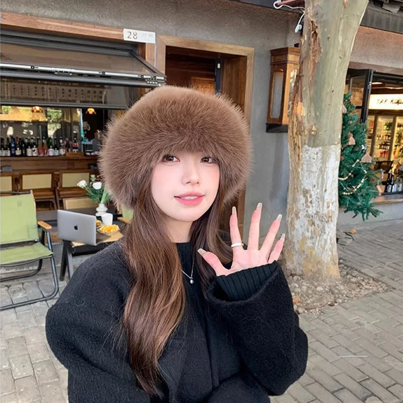 Autunno e inverno 2025 Nuovo cappello mongolo moda donna berretto di pelliccia cappello di pelliccia senza tesa peluche soffice sci equitazione berretti caldi MZr02