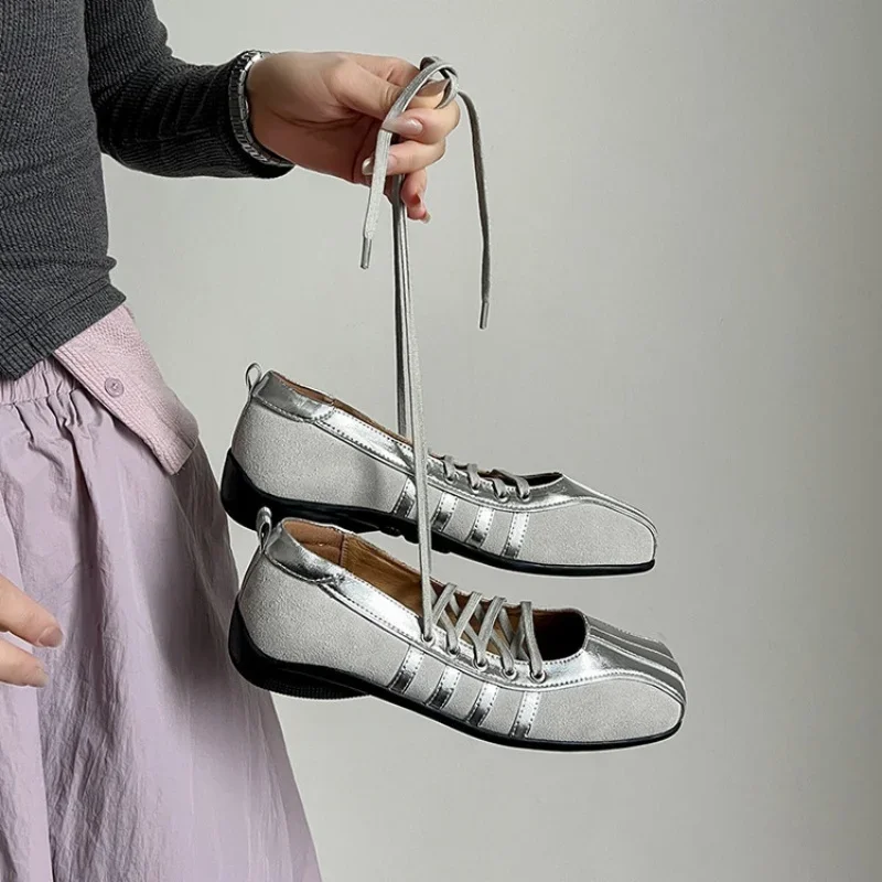 

Spring 2025 New Leather flat Square Toe Increase Strap Design Simple Casual Shallow Women's Single Shoes Women's Ballet Shoes