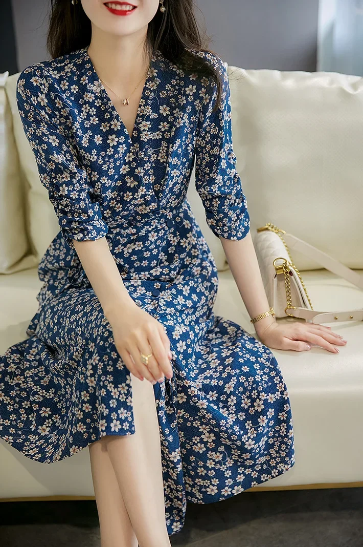 Printed Clear Pear Flower French Style Slimming Mulberry Silk Tea Break Dress Women V-neck Summer Tea Break Dress Blue Floral