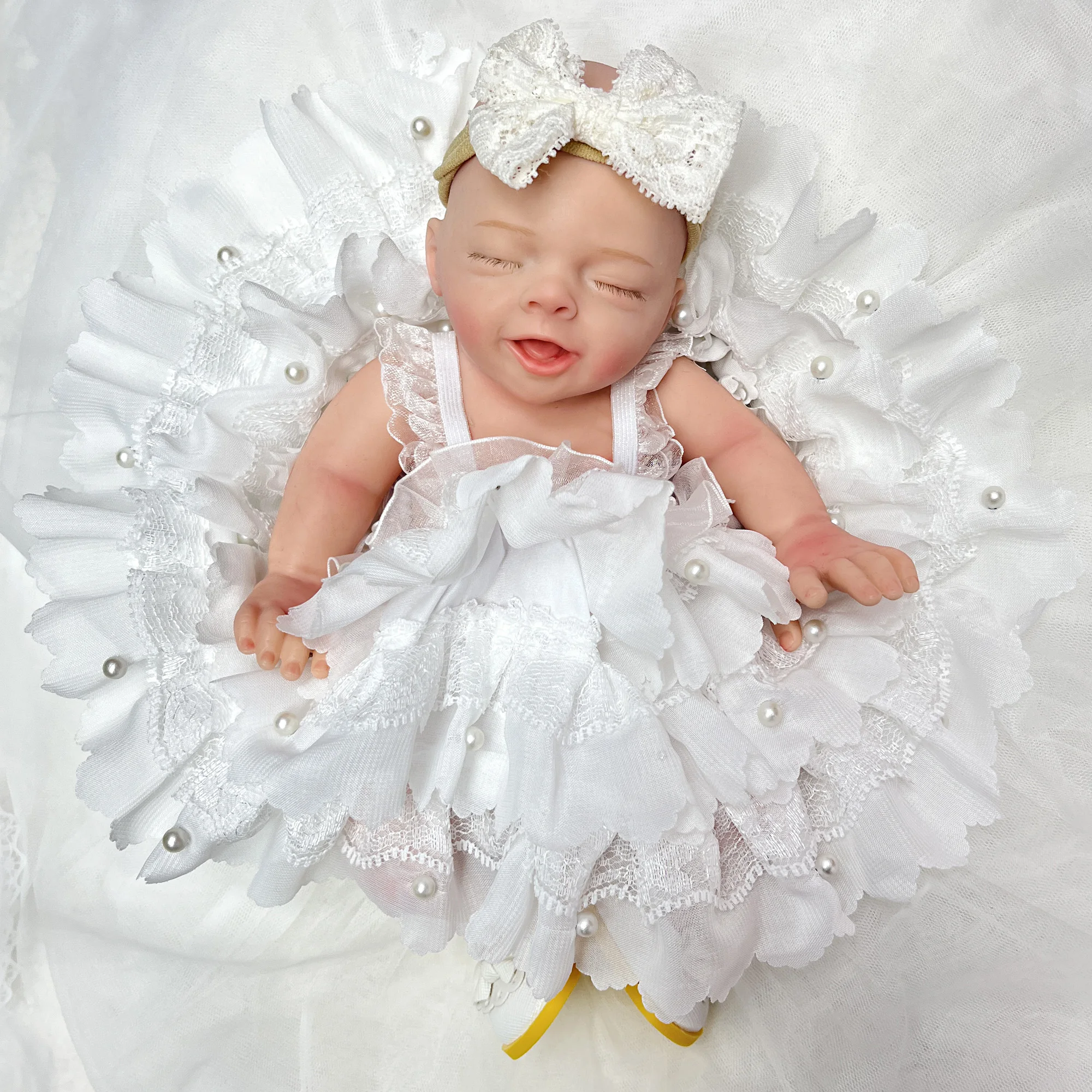 

Attyi 10inch White Dress Little Baby Girl Full Soft Solid Silicone Reborn Baby Dolls Artists Painted Newborn Baby Dolls