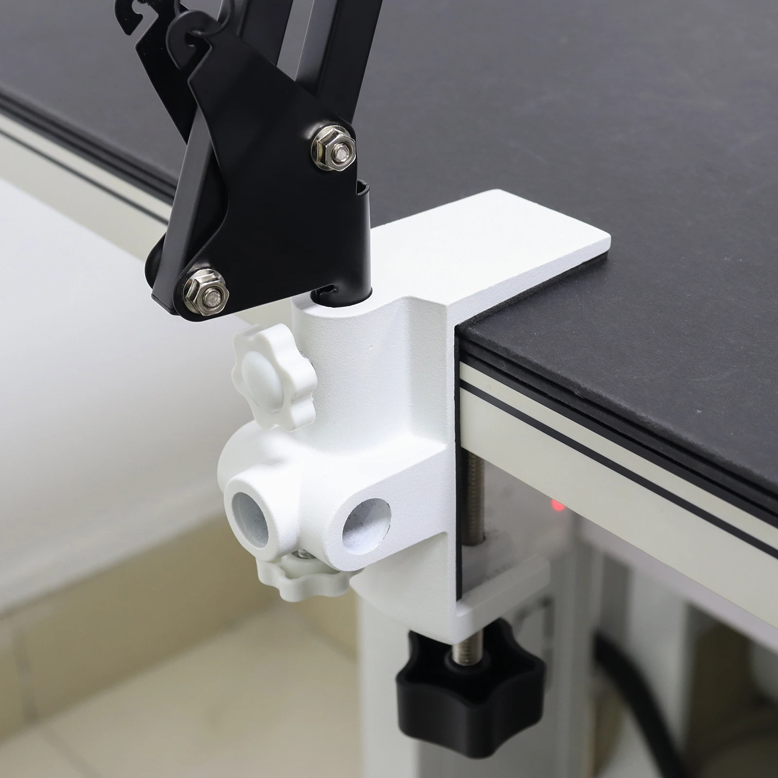 Desk Lamp Clamp 1/2 Inch 4 Hole Metal Table Mounting Clamp Universal Bracket Clamp for Magnifying Light / Microphone