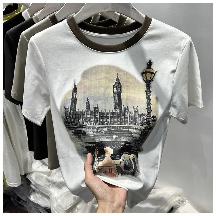 

Retro Printed Short-sleeved T-shirt Contrasting Color Round Neck Top for Women in Summer New Niche Fashion Base Shirt