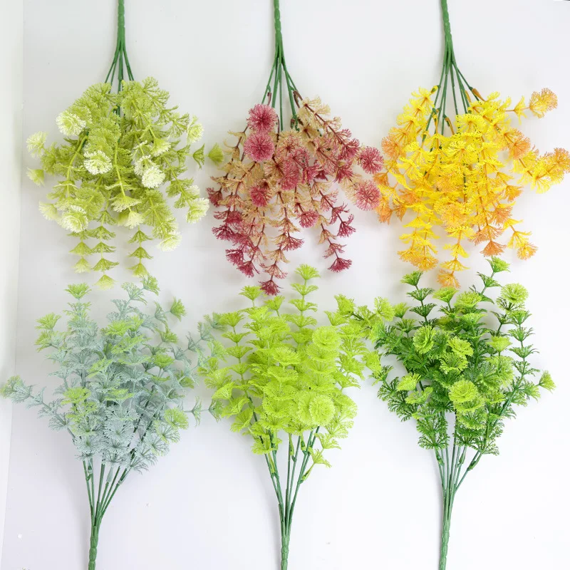 Simulation of herbs in green plants, bouquet of fake flowers, wedding decorations, plastic money leaves, simulation of flowers