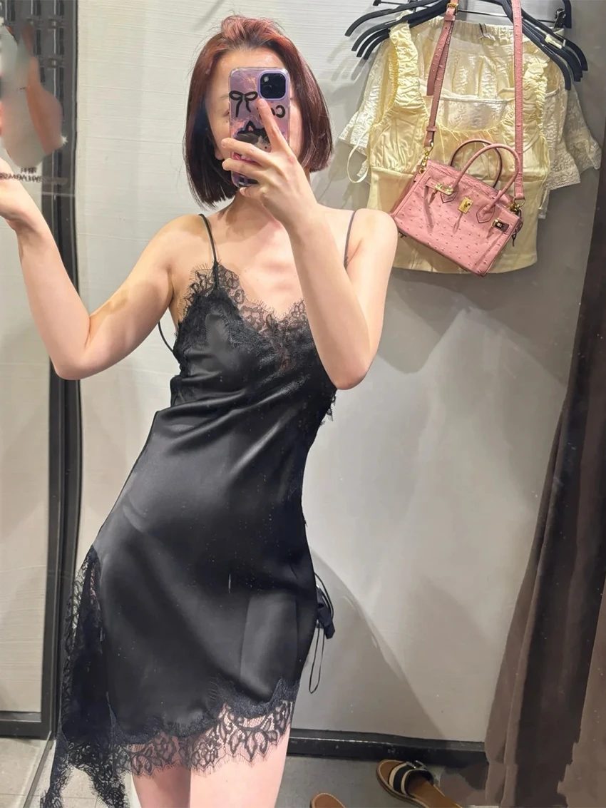 

Parc Fee Sexy Loose Black Satin Women's Dress Summer Strap Sleeveless Mini Dresses Elegant Classic Lace Spliced Female Dress