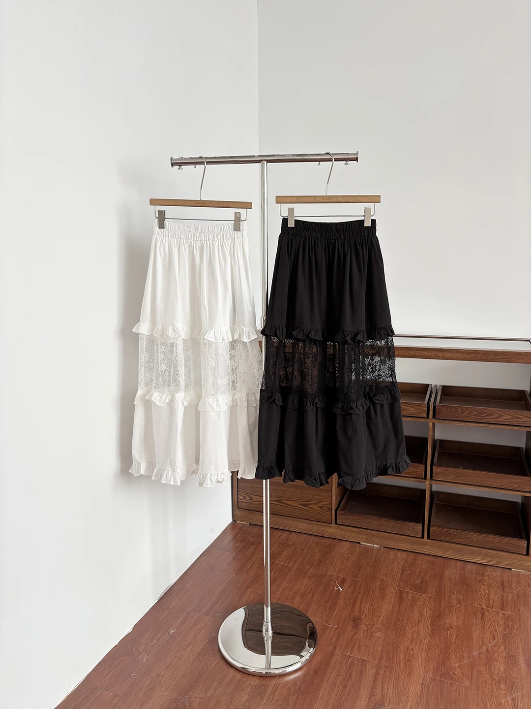 

Summer 2026 High Waist A-Line Midi Skirt Women's Lace Patchwork Slimming Elastic Waist Gentle Korean Style Half-length Skirt