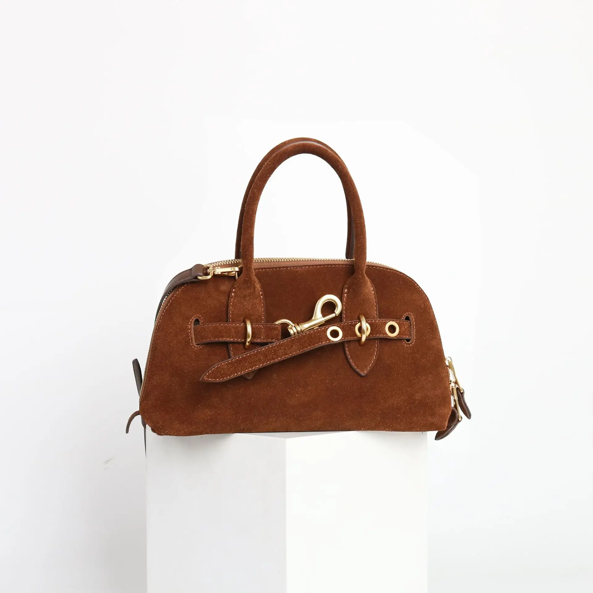 

Frosted Tote Bag 2026 New Classic Lazy Wind Large-capacity Commuter Bag Shoulder Crossbody Portable Women's Bag