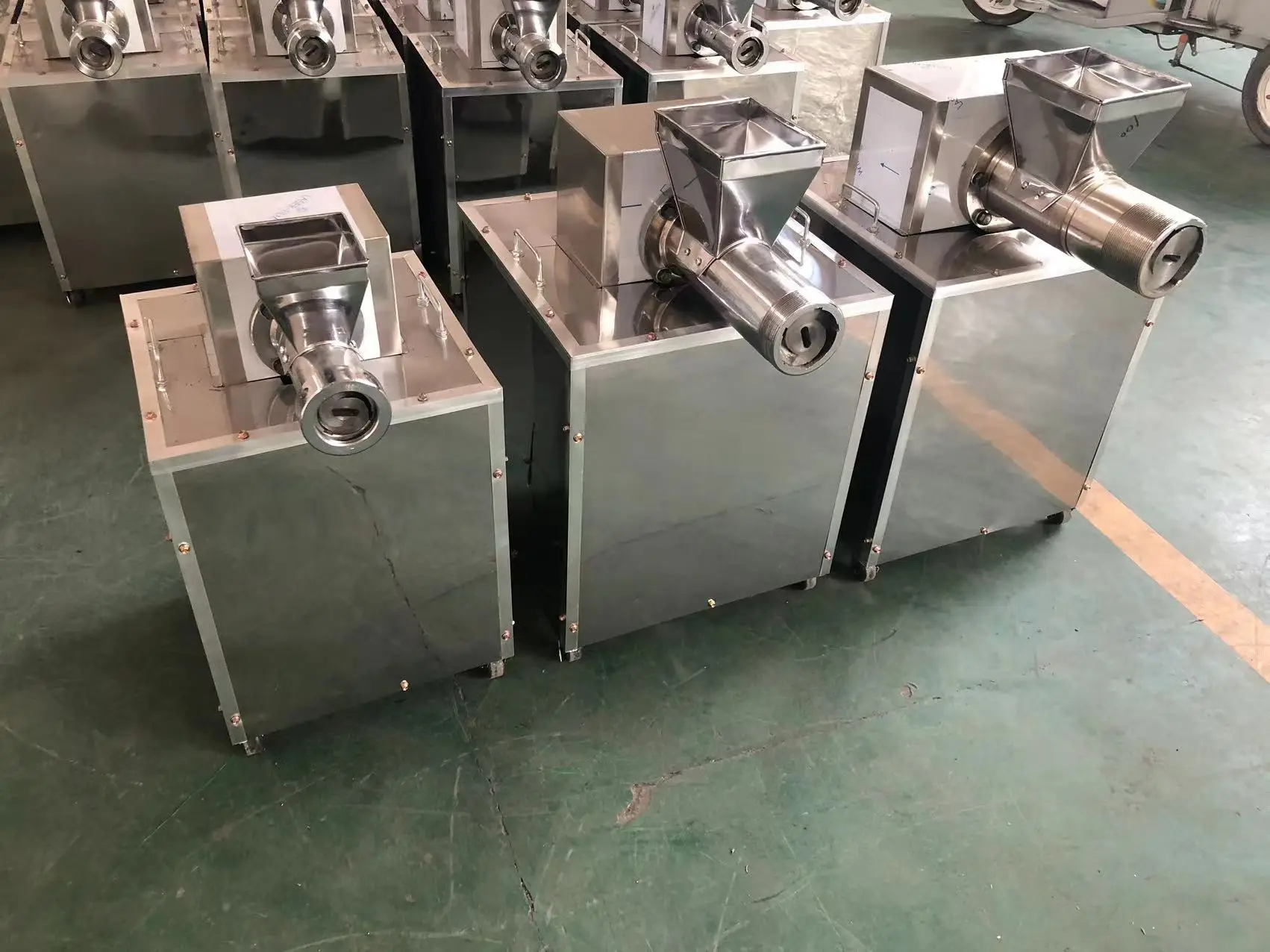 

Good Quality Cold Full Automatic Noodle Machine Small 500kg / Macaroni Equipment Pasta Making Machine