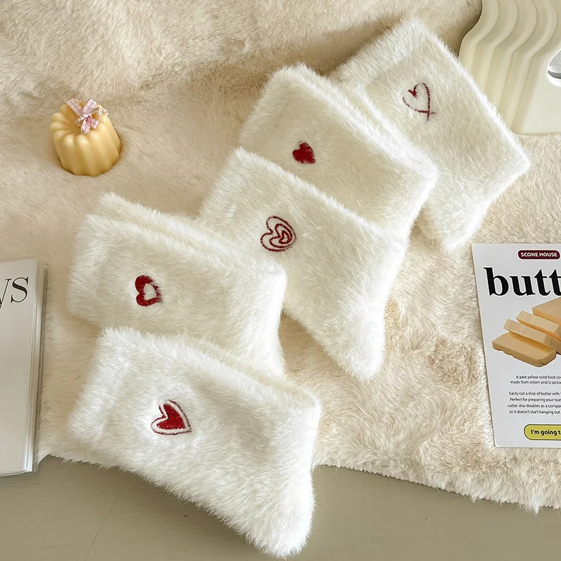 1 szt. Białe aksamitne skarpety damskie zimowe zagęszczone ciepłe serce w połowie podkolanówki prezent dla dziewczynek wesele prezenty dla gości przyjęcie upominki