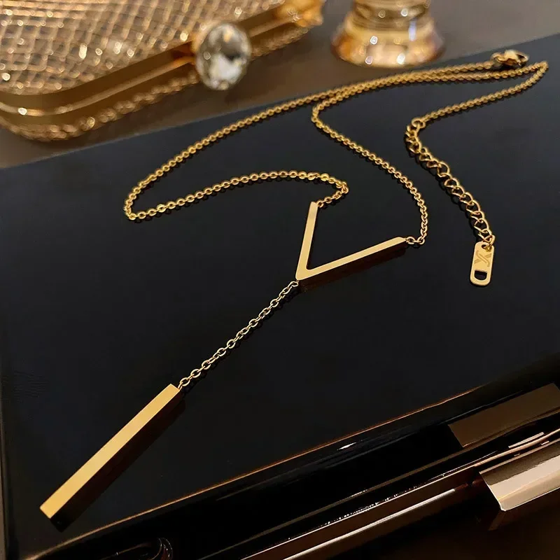 Luxury Trendy Long Tassel Geometry Square Pendant Necklace for Women Classic V Letter Chokers Stainless Steel Jewelry Colorfast