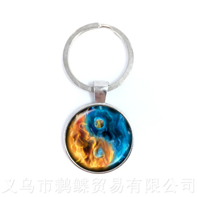 

2018 New Classic Yin Yang Keychains Black White Cross Pendant Tai Ji Jewelry Glass Cabochon Keyring Yin Yang Women Men Gifts