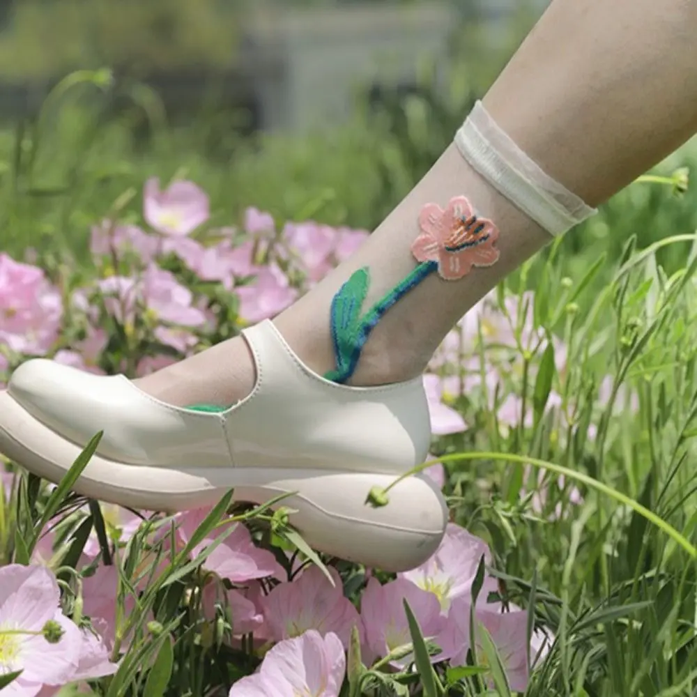 Frauen dünne weiche Socken Sommer koreanischen Stil Strumpfwaren y2k Harajuku Blume Kalbs ocken tragen Proof erfrischende transparente Socken