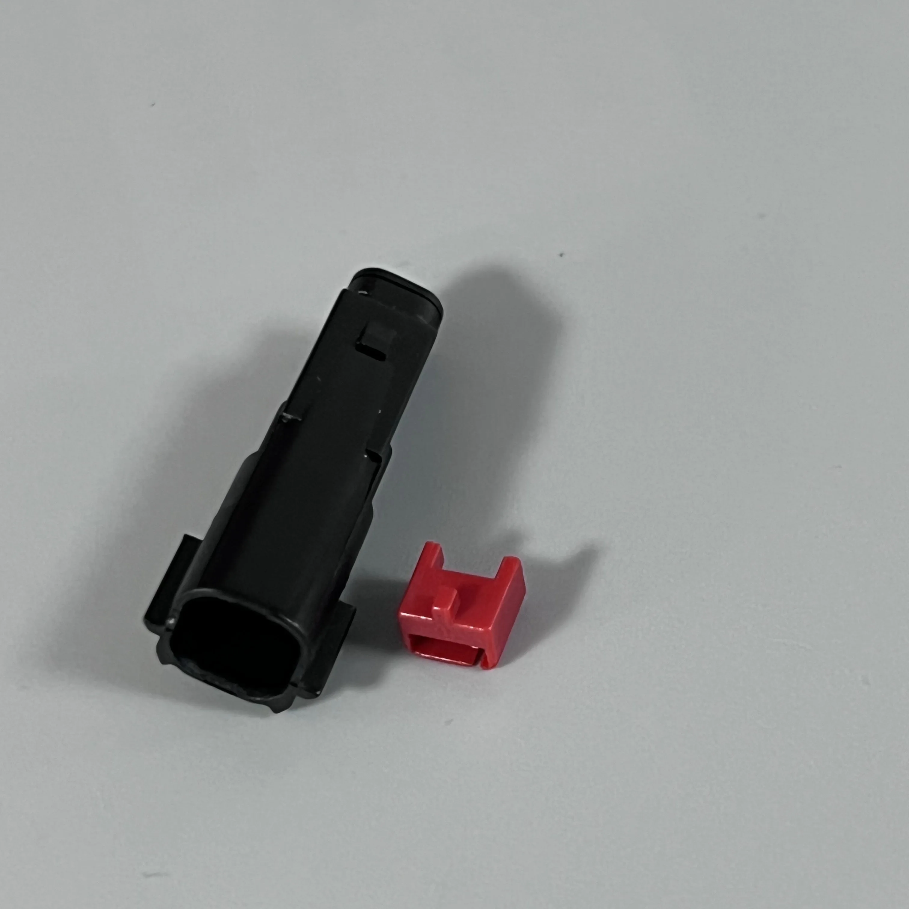 1-20 sets  2pin AC Assembly Camshaft Position Sensor Solenoid Valve Actuator Socket Plug HDK027-1-11 15472554 31403-2100