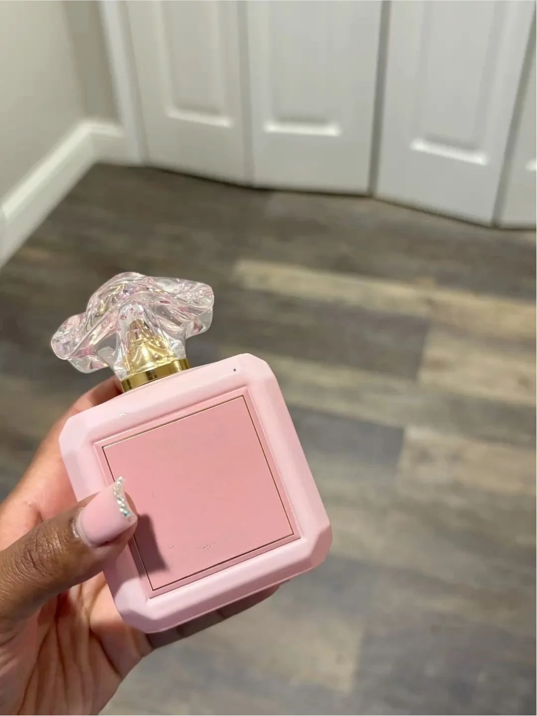 Pink blush, long-lasting fragrance, eau de toilette spray, 100 ml view 5