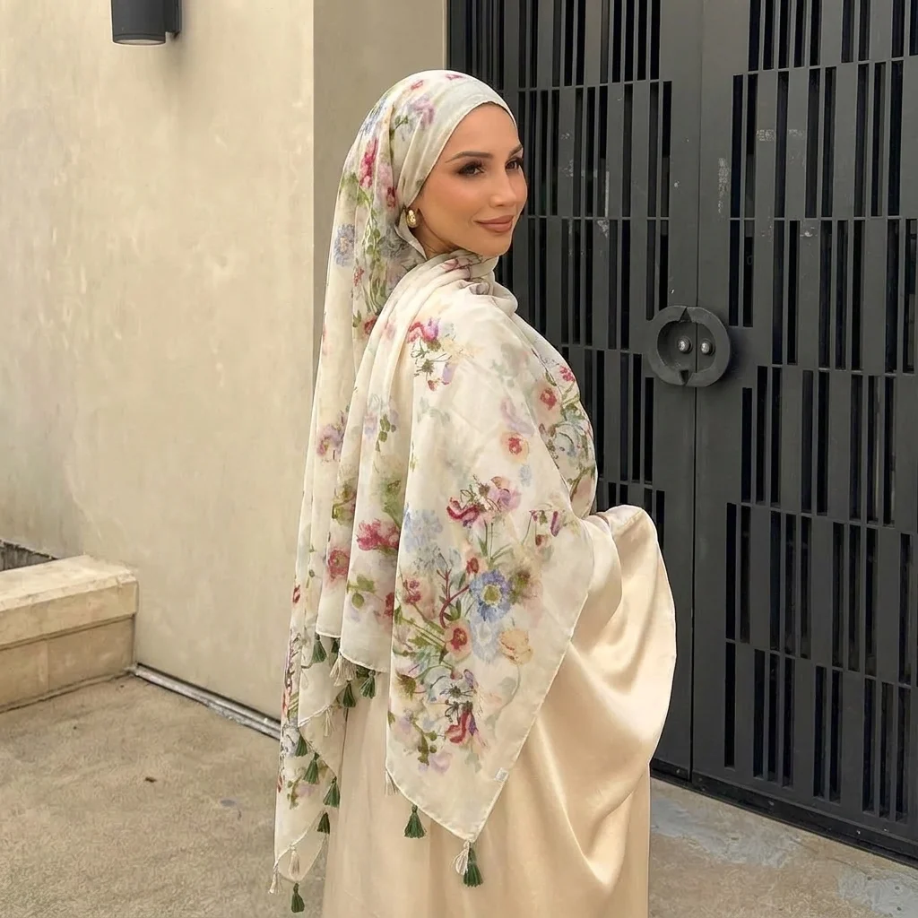 

2026 Designer Brand Women Scarf Paisley Print Lady Shawls Cotton Feeling Soft Oversize Hijabs Neck Headband Tassel Foulard