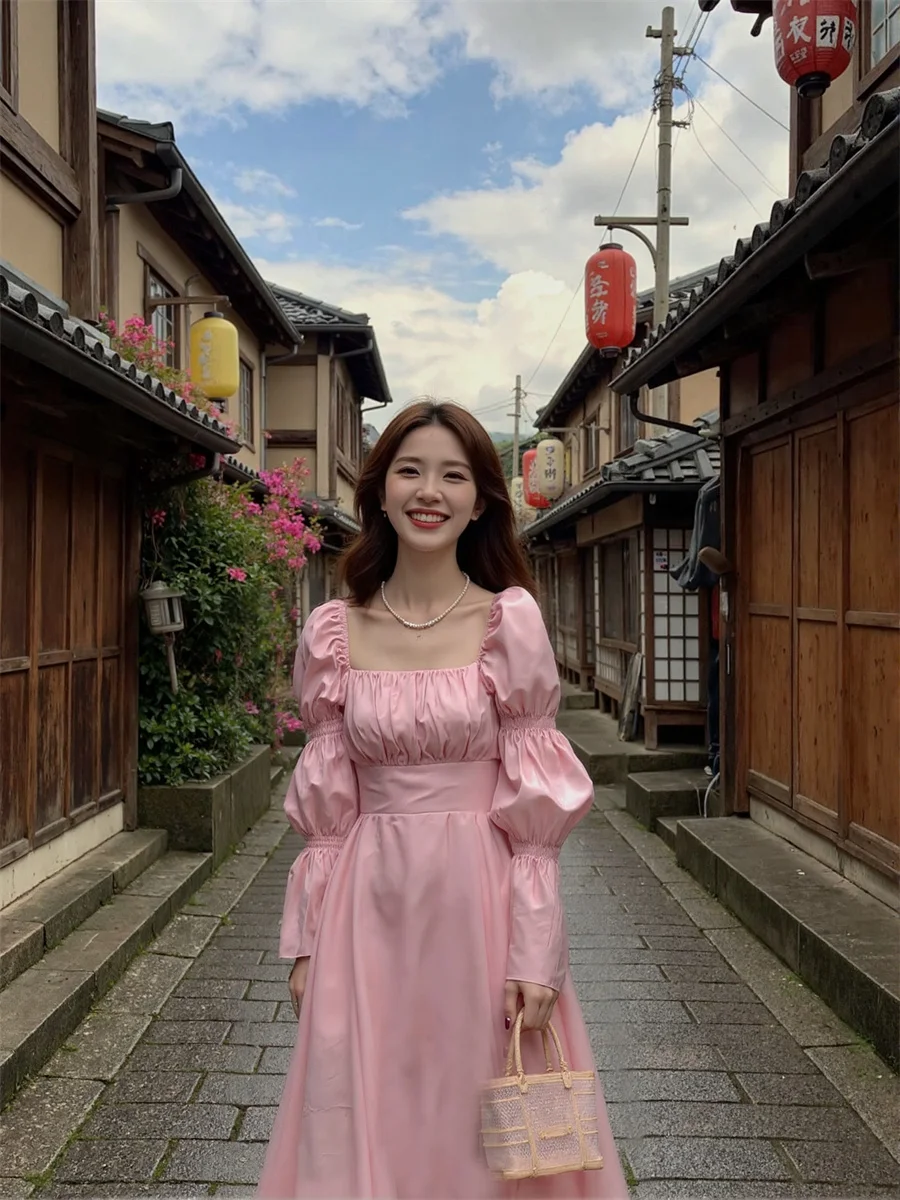 Sukienki damskie eleganckie na imprezę, fason A, styl francuski, morelowe, z rozcięciem z boku, wysokie rozcięcie, rozcięte, z wycięciami, jesień