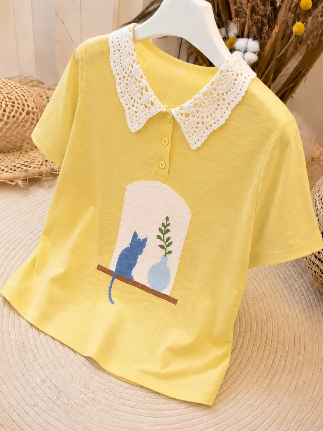 Fashionable Color Block Hollow out Collar Short Sleeve T-Shirt Women's Unique Design Printed Top Korean Style Straight Cut