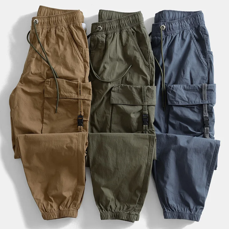 

Airy and Retro Wide-leg Casual Pants with Multiple Pockets for Men