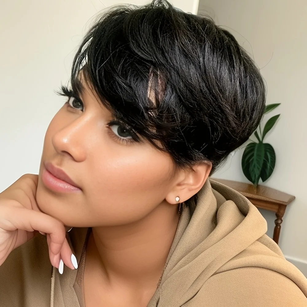 شعر مستعار بقص بيكسي شعر بشري مفرود أسود طبيعي مع غرة مصنوع آليًا بالكامل للنساء