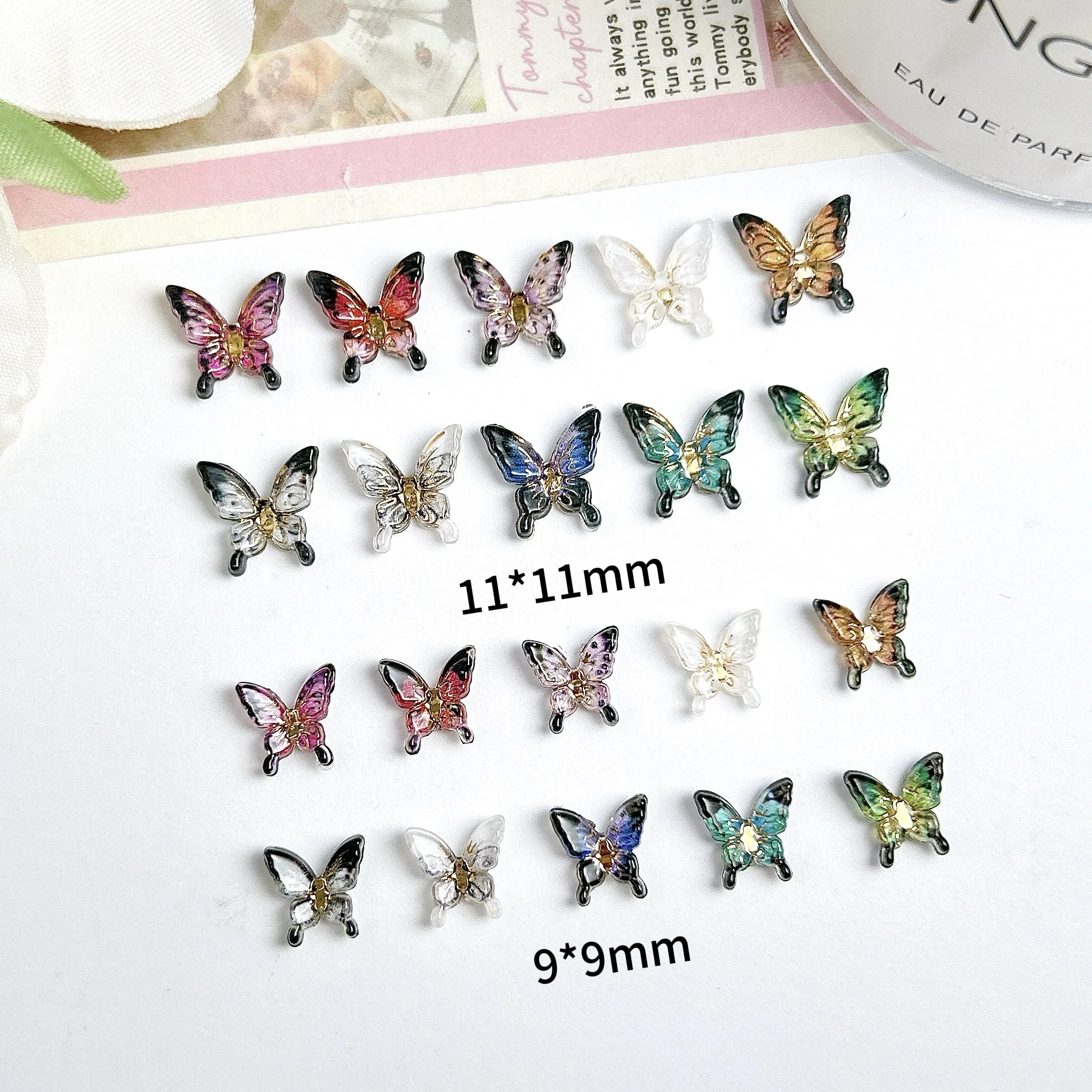 20PCS Multiple Colors Vintage Butterfly Resin Nail Charms 3D New Creative Classic Butterfly Nail Art Decorations DIY Manicure