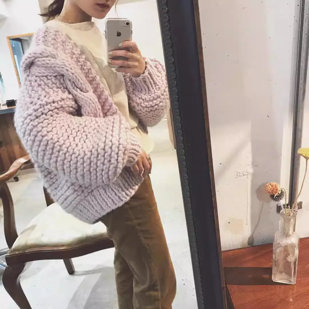 New autumn 2024 pure wool sweater cardigan with diamond pattern coat for women thick and loose fitting handmade knitted jacket,