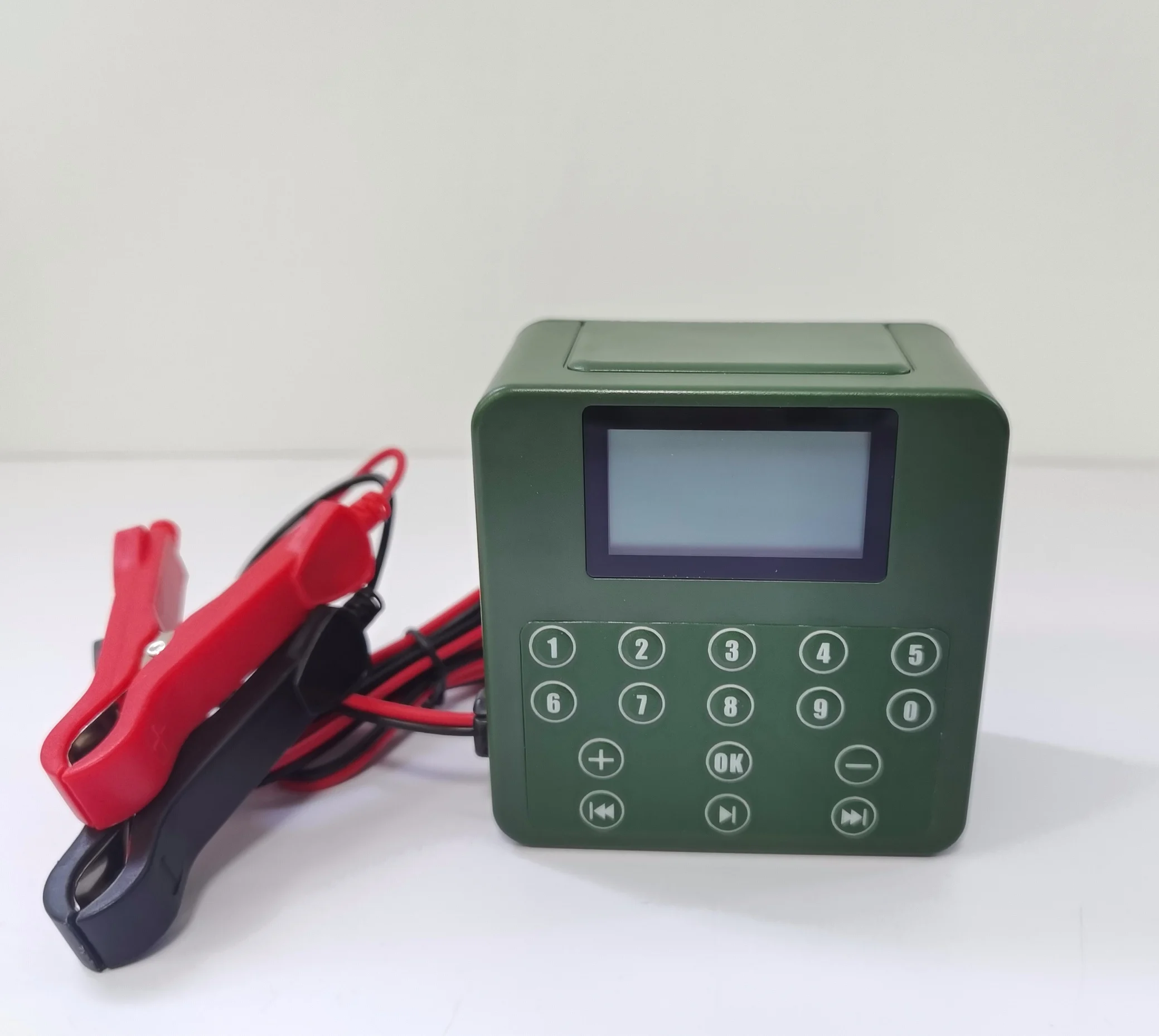 Password Support Bird Sounds Device with 100W Speaker Pigeon Decoy BK1528 Duck caller MP3