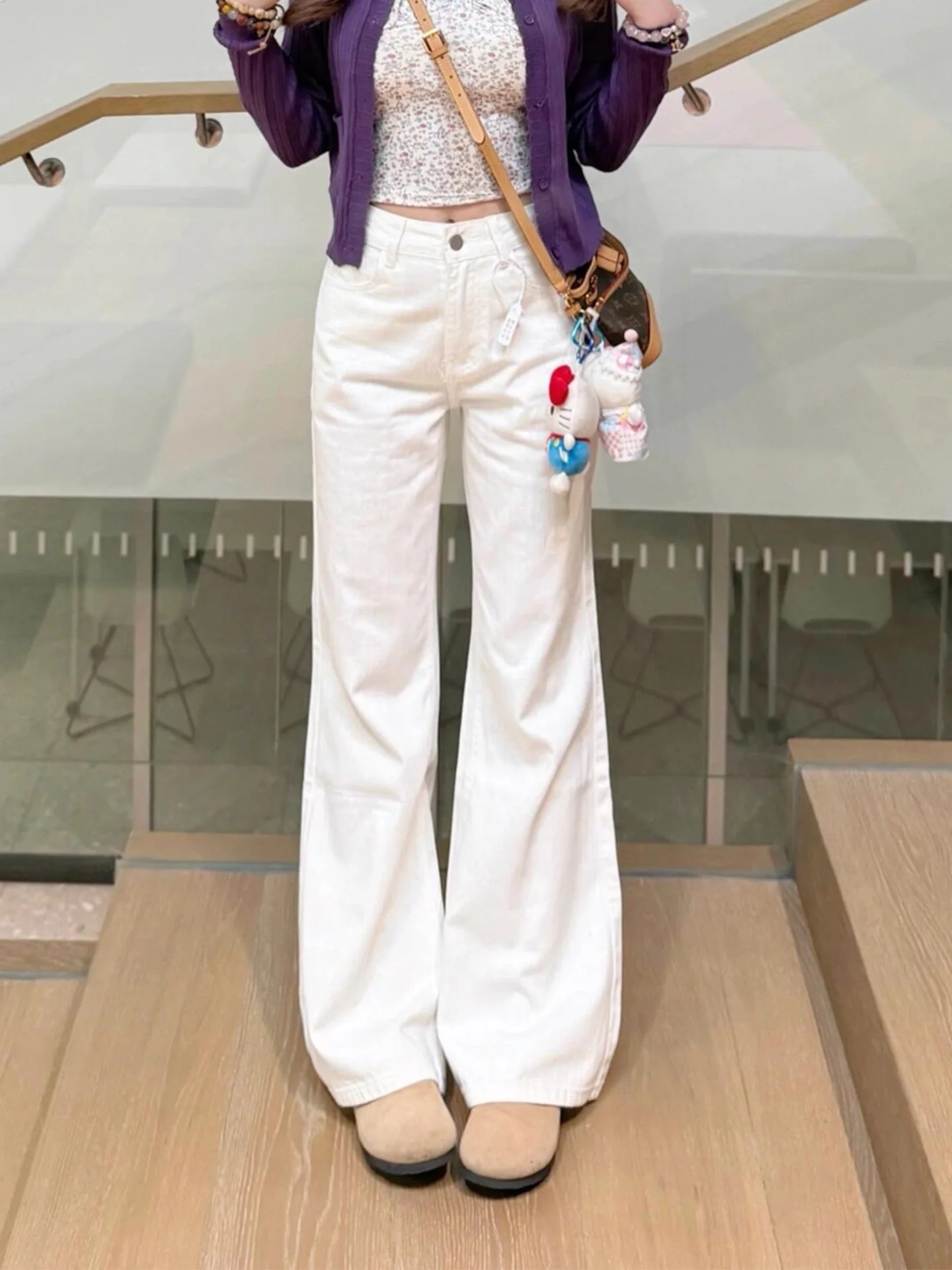 

Summer 2026 Women's Loose Fit High Waist Bell Bottom Denim Jeans Vintage Washed Slimming Floor Length Trousers Casual Wear