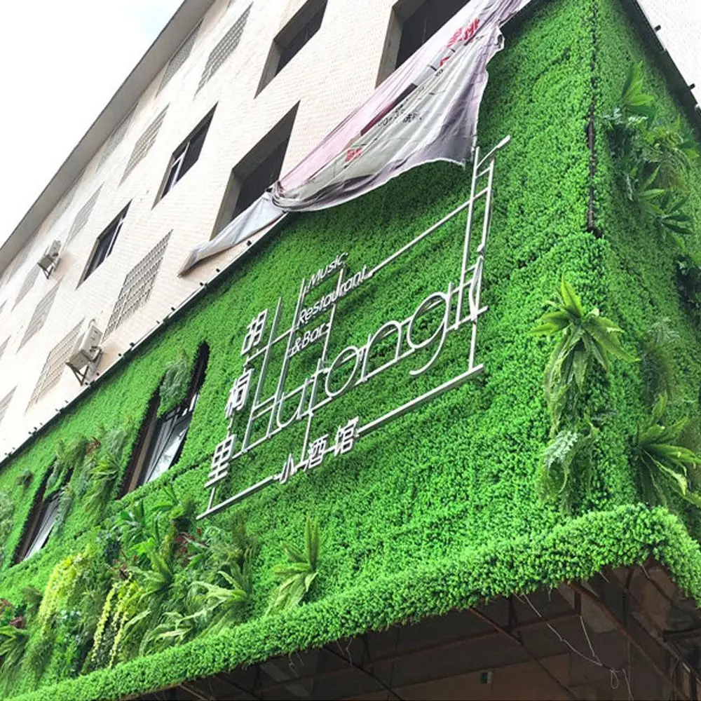 

UV Resistant Artificial Grass Wall Panel 40*60cm Size Green Color Plastic Plant Wall Panel Square Shape Privacy Fence Panel