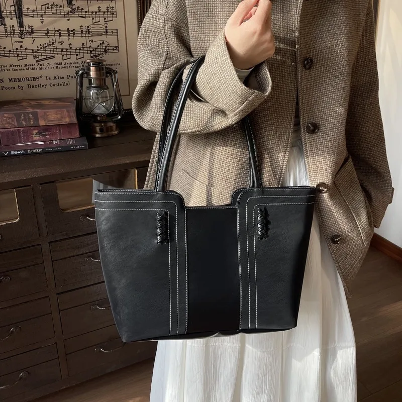 Retro suede armpit bag, versatile commuting shoulder bag, cross-border women's bag, large capacity tote bag