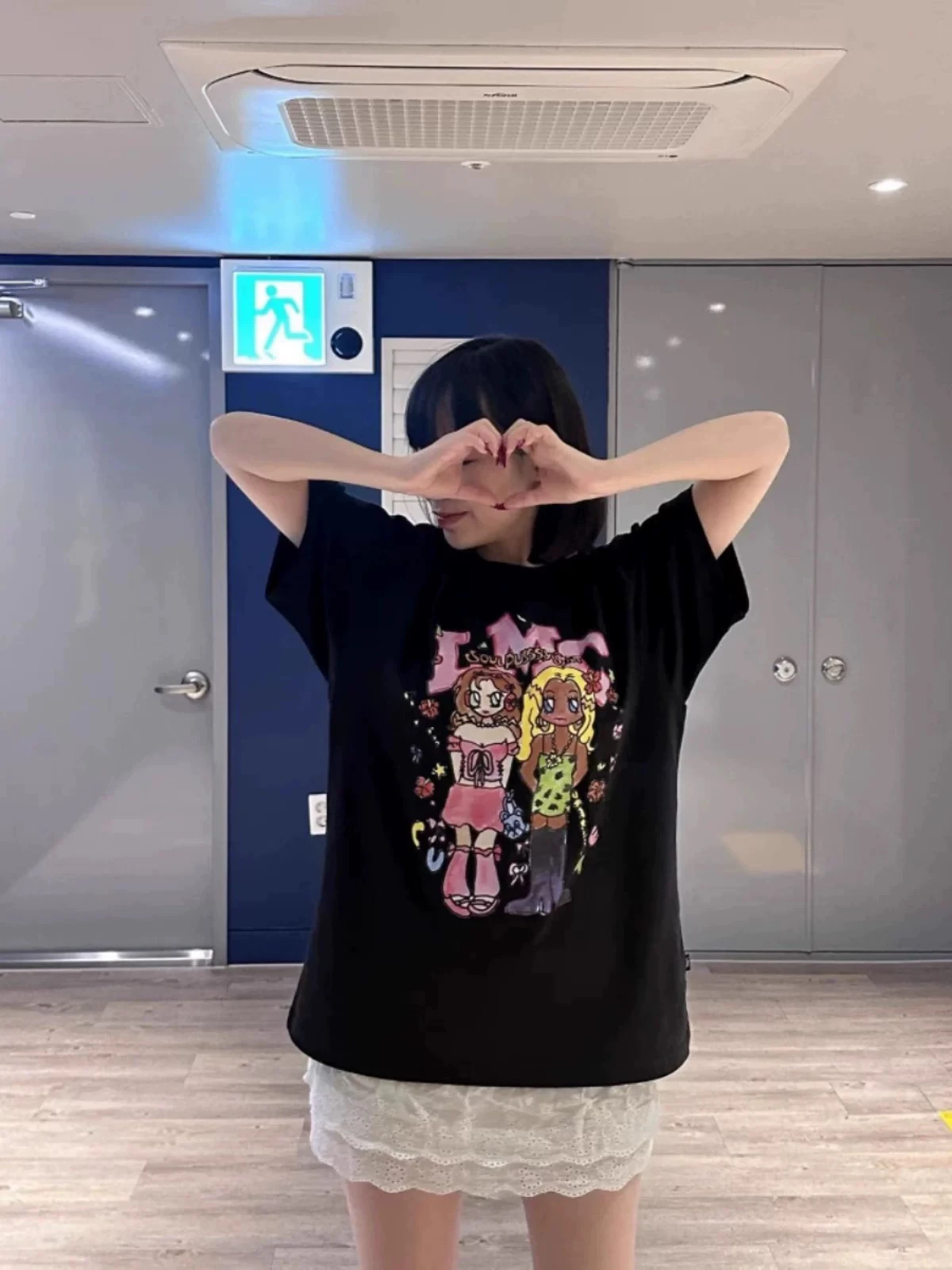 Cute Girl Loose fiti ort Sve T-irt Summer Casual Sle Cotton Knitted round Ne Mid-Length Creative Character Print