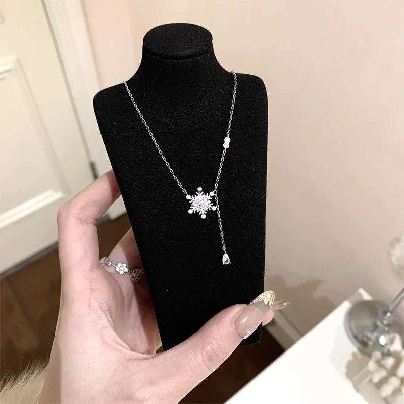 الدورية الزركون ندفة الثلج قلادة المرأة مزاجه سلسلة الترقوة ضوء الفاخرة المتخصصة الراقية سترة سلسلة الخريف